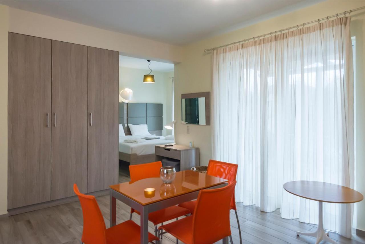 Venus Villa With Private Pool, 2Min To The Beach 菲尼孔塔 外观 照片